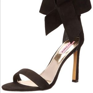 Betsey Johnson Women's Flirty Sandal Black 8.5